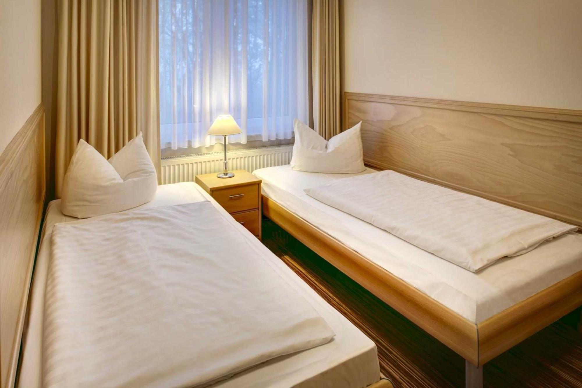 Strandhotel Nordischer Hof Kuehlungsborn Exterior photo